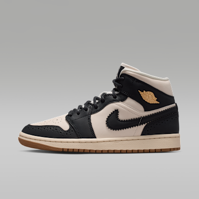 シューズ(女性用) Nike Air Jordan 1 Mid 24,5cm WMNS+AIR+JORDAN+1+MID+SE.png